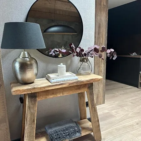 Coffee And Croissant Apartamento