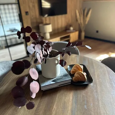 Coffee And Croissant Διαμέρισμα